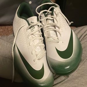 Nike metal baseball cleats